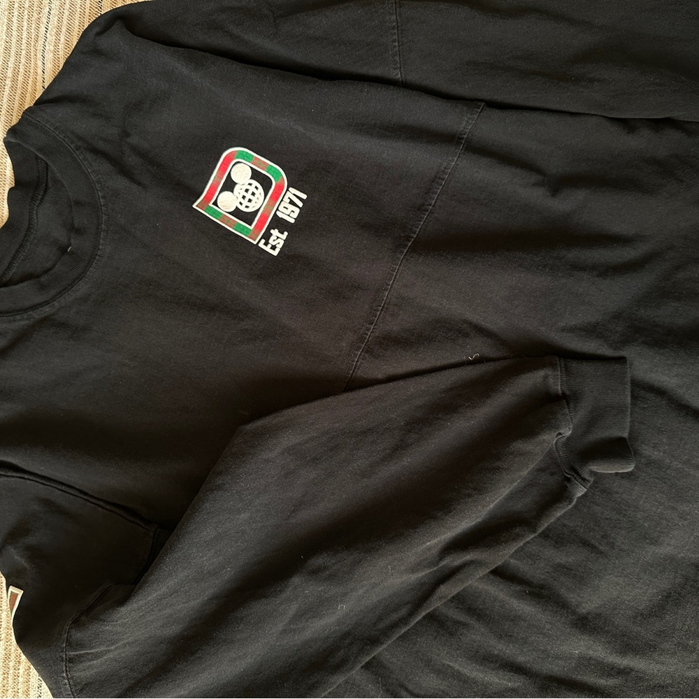 DisneyLand Vintage Holiday Long Sleeve
